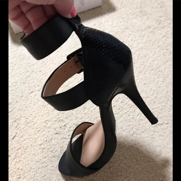 🆕🔥WILD DIVA /CR SUPER SEXY BLACK BUCKLE STRAP&PULL OVER ANKLE STRAP TEXTURED - Picture 6 of 16